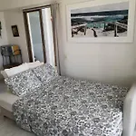 Panoramic Sea Views *